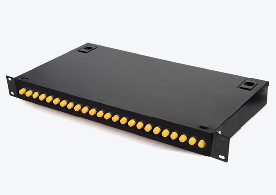 Koudgewalste plaat 24 poorten ST UPC Corning Fiber Optic ZTE FTTH patch panel voor netwerk