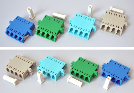 FTTH-vezeloptische adapter LC Quad Flange Coupler 4 LC voor 40 tot 85 Temp Compatibiliteit