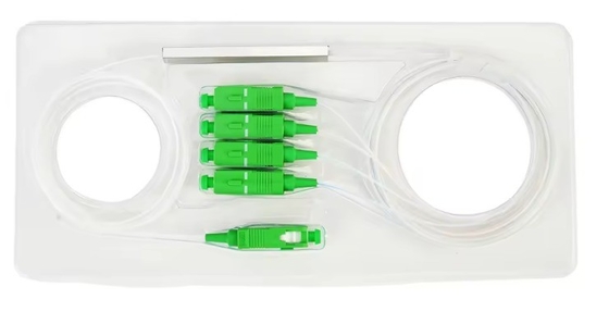 SC/APC Connector 1x4 Fiber Optic Steel Tube PLC Splitter voor golflengte 1260-1650nm